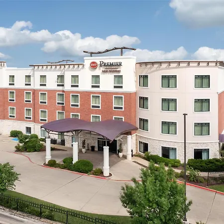 Best Western Premier Crown Chase Inn & Suites-3